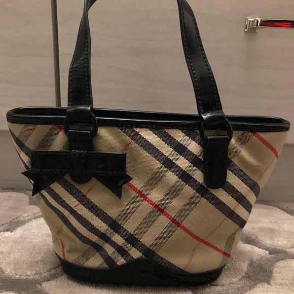 Burberry Handbags - Little girls Burberry purse